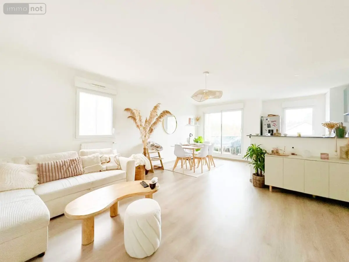 Appartement a vendre Saint-Grégoire 35760 Ille-et-Vilaine 35 69 m2 3 pièces 240120 euros 150/1989 001