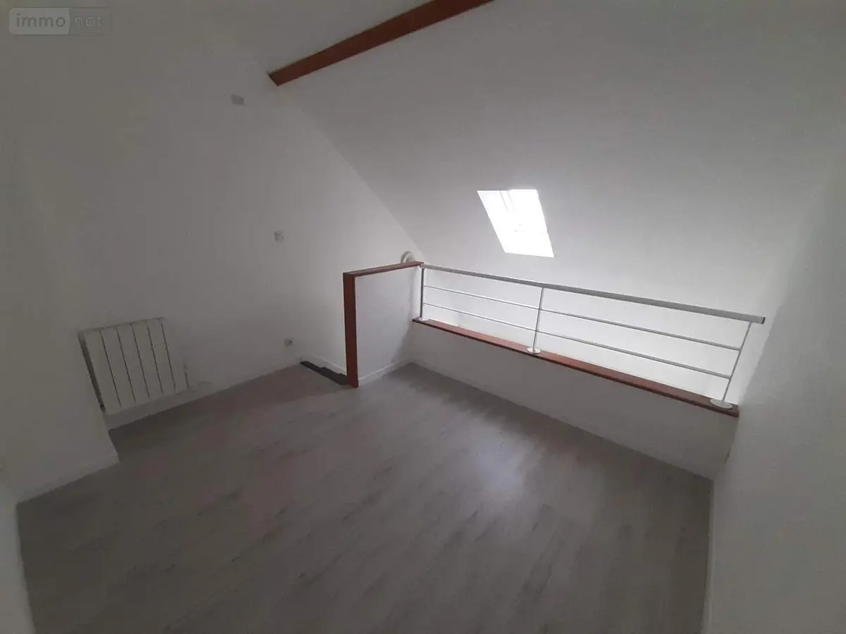 Location appartement Tours 37000 Indre-et-Loire 37 25 m2 1 pièce 420 euros 001/1472 001