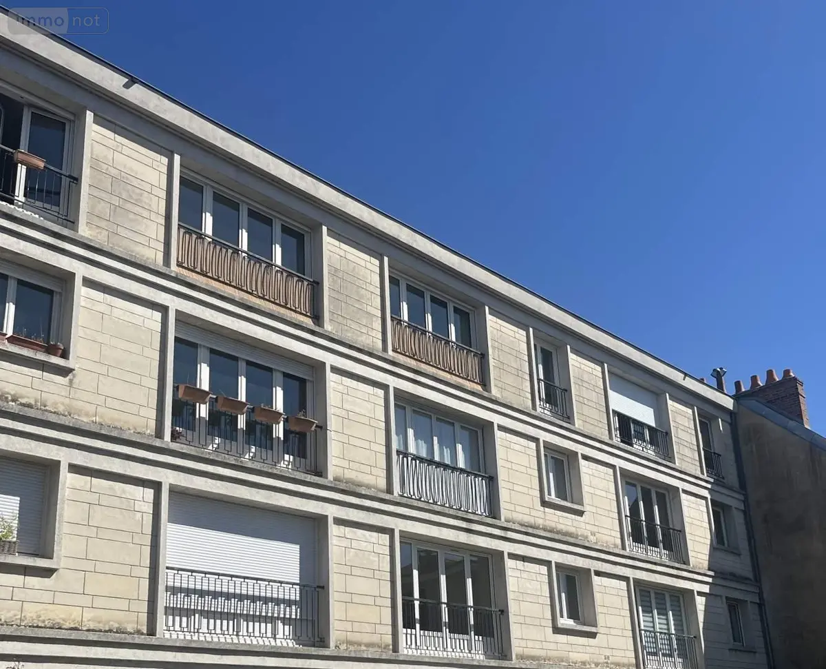 Appartement a vendre Tours 37000 Indre-et-Loire 37 32 m2 1 pièce 111300 euros 003/2581 001
