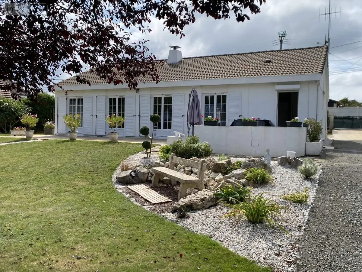 Maison a vendre Pernay 37230 Indre-et-Loire 37 121 m2 5 pièces 414960 euros 005/1995 001