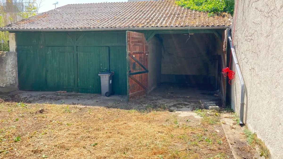 Terrain a batir a vendre Tours 37000 Indre-et-Loire 37 134 m2 166950 euros 005/2072 001