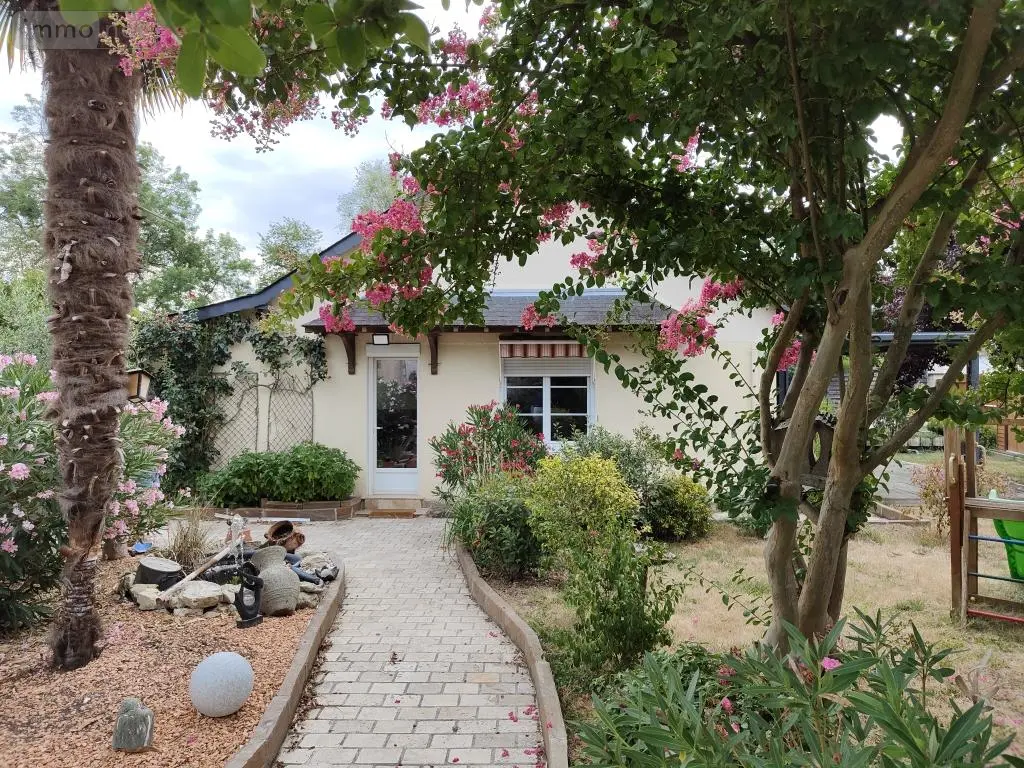 Maison a vendre La Croix-en-Touraine 37150 Indre-et-Loire 37 106 m2 6 pièces 275000 euros 021/PA0685 001