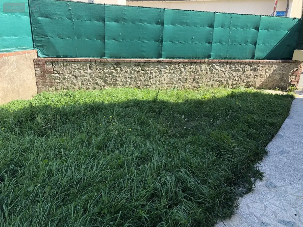 Immeuble de rapport a vendre Nouzilly 37380 Indre-et-Loire 37 254 m2 9 pièces 220000 euros 37037/150B 001