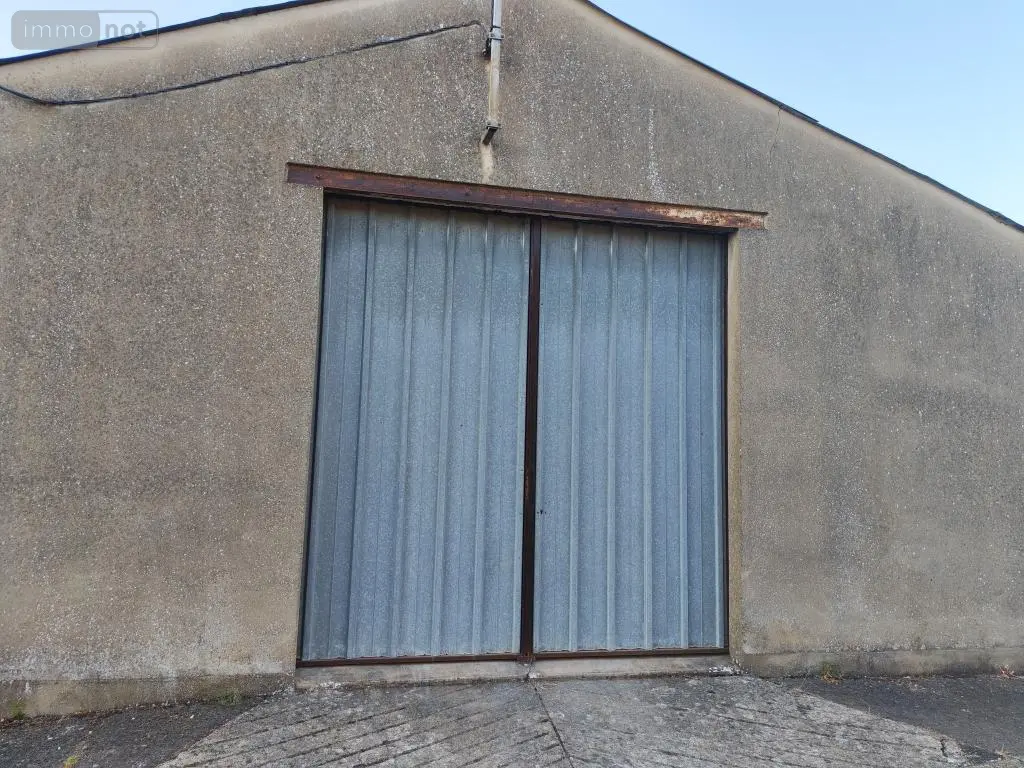 Location fonds et murs commerciaux Vendôme 41100 Loir-et-Cher 41 55 m2 1 pièce 225 euros 072/1857 001