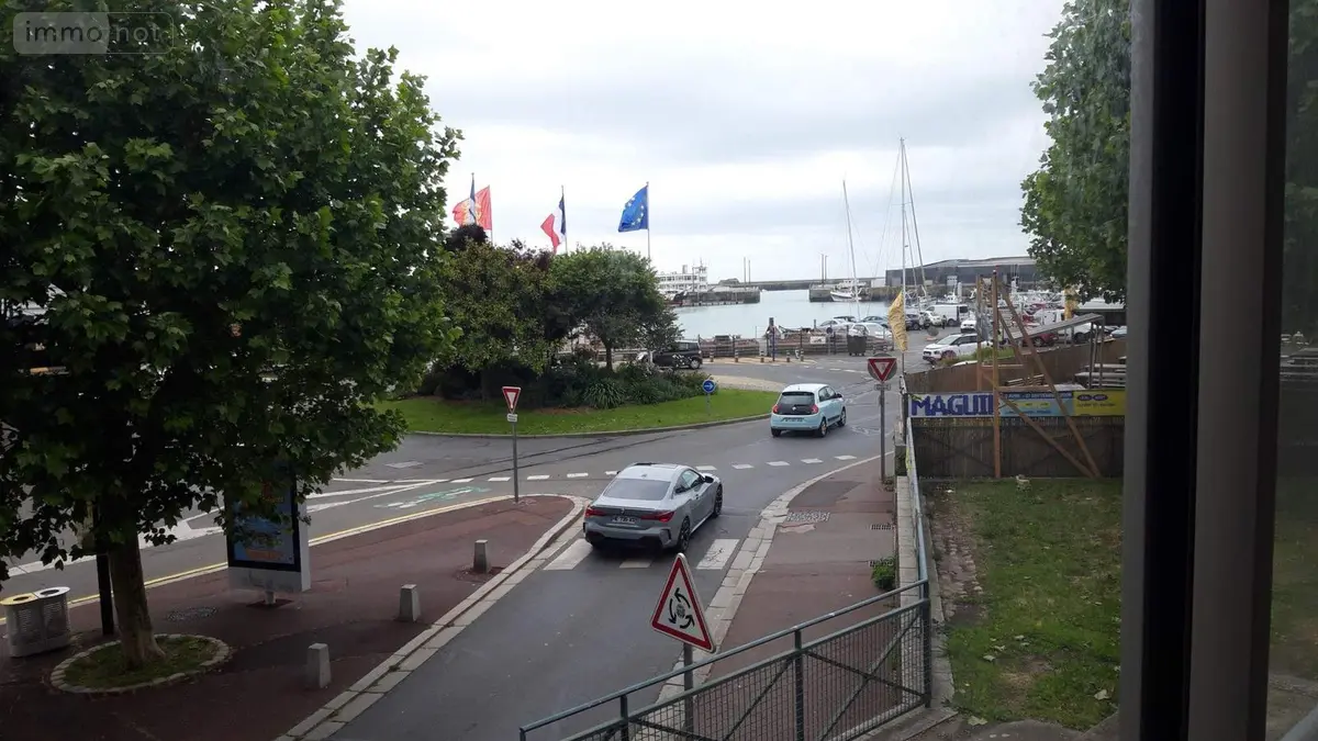 Location appartement Granville 50400 Manche 50 88 m2 3 pièces 900 euros 028/1126 001