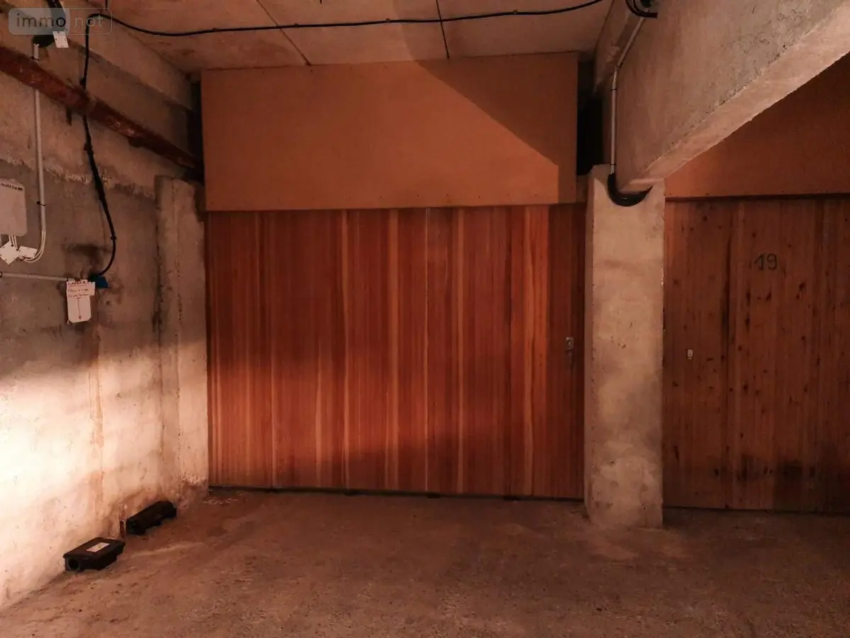 Garage et parking a vendre Granville 50400 Manche 50 1 pièce 24380 euros 028/1512 001