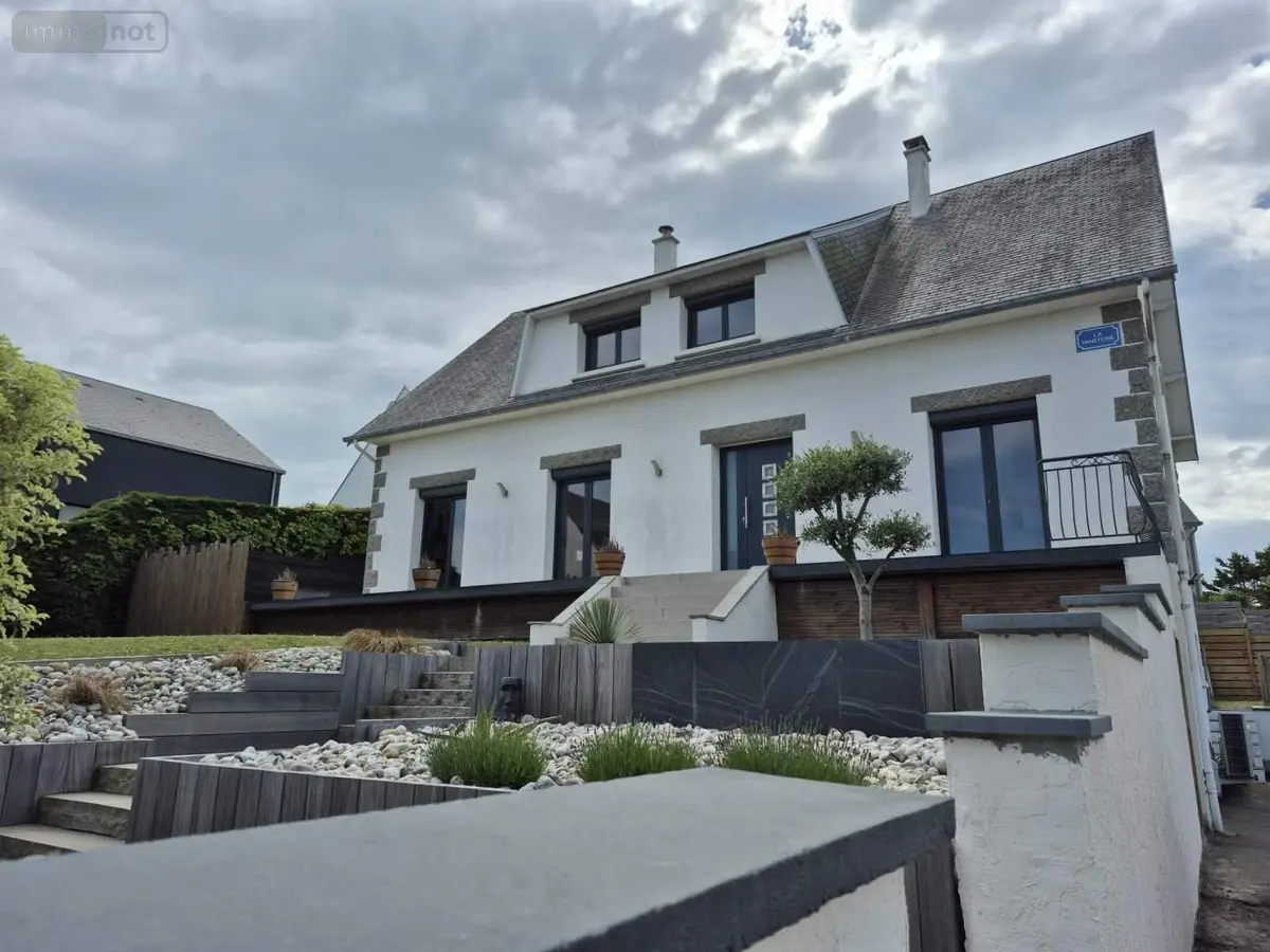 Maison a vendre Jullouville 50610 Manche 50 214 m2 7 pièces 849900 euros 028/1638 001