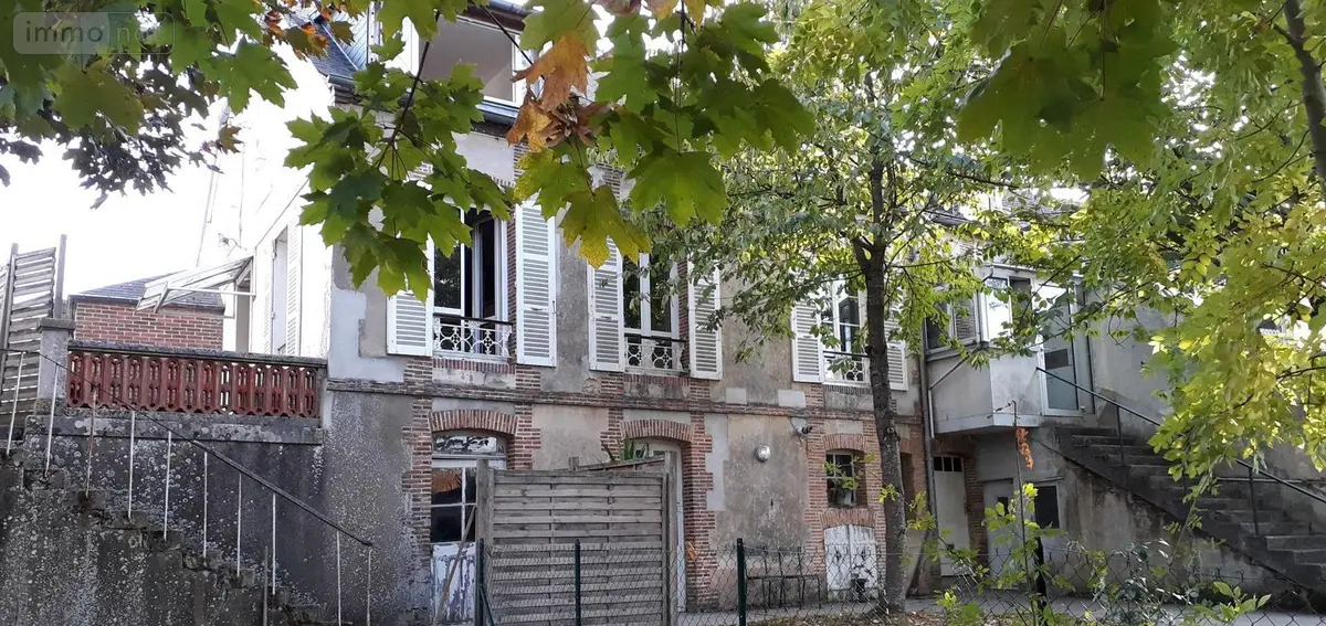 Immeuble de rapport a vendre Sézanne 51120 Marne 51 211 m2 9 pièces 250800 euros 034/1296 001