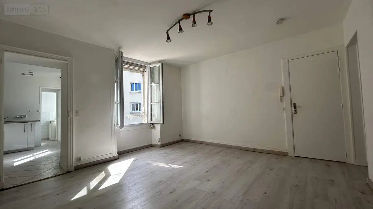 Appartement a vendre Angers 49000 Maine-et-Loire 49 52 m2 3 pièces 146900 euros 028/2366 001
