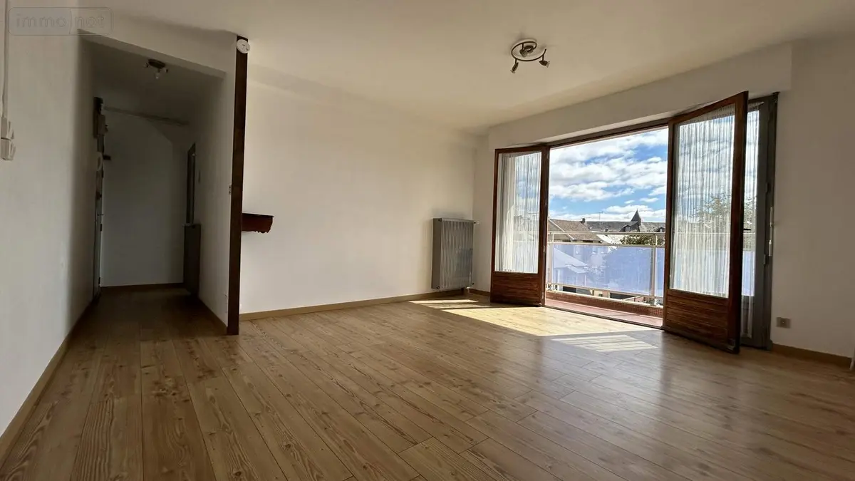 Appartement a vendre Château-Gontier-sur-Mayenne 53200 Mayenne 53 63 m2 3 pièces 125200 euros 028/2382 001