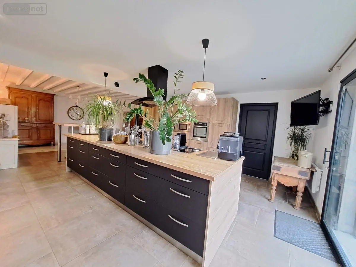 Maison a vendre La Selle-Craonnaise 53800 Mayenne 53 220 m2 5 pièces 256056 euros 076/2727-MA/HOU 001