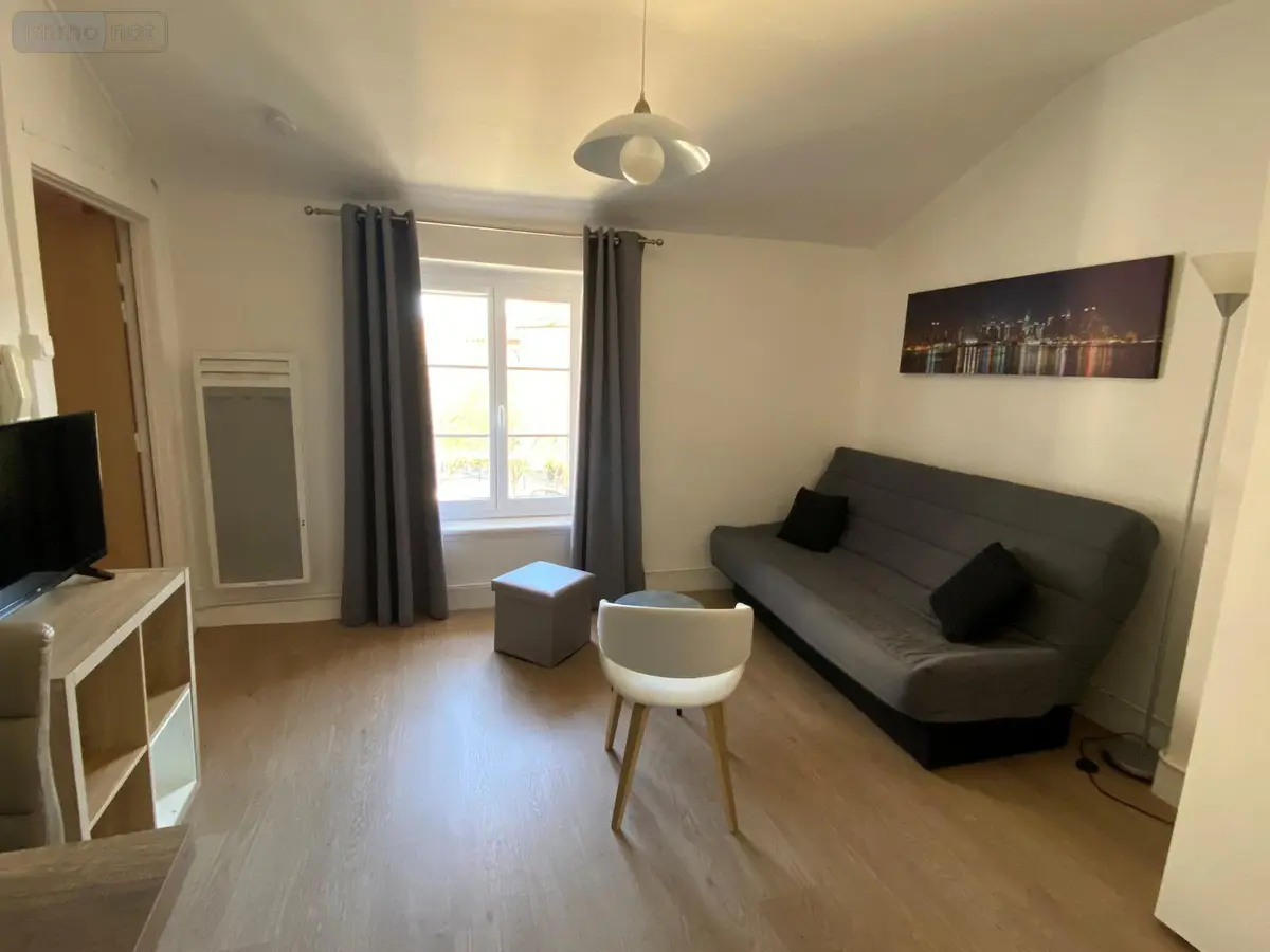 Location appartement Cluny 71250 Saône-et-Loire 71 22 m2 1 pièce 535 euros l800213224 001
