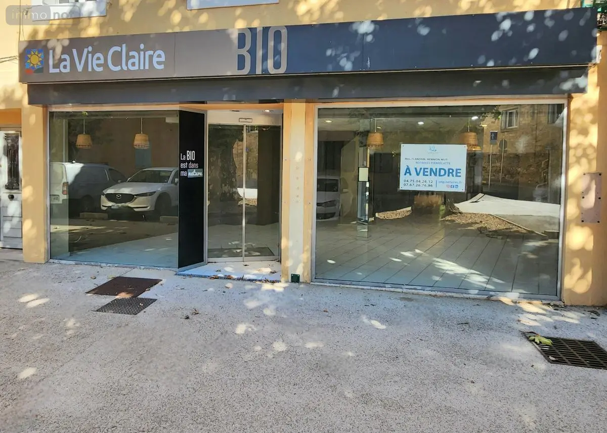 Fonds et murs commerciaux a vendre Saint-Paul-Trois-Châteaux 26130 Drôme 26 163 m2 199500 euros 26060-869 001