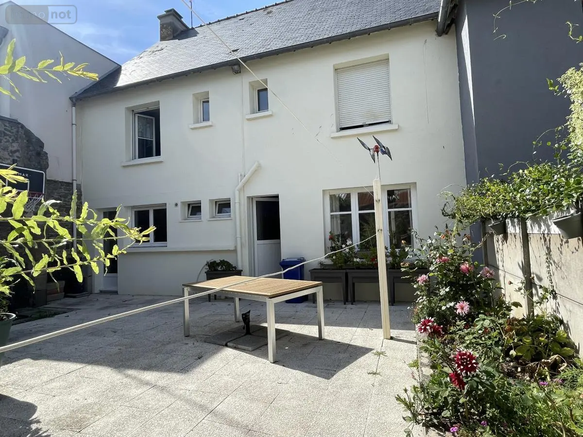 Location maison Saint-Malo 35400 Ille-et-Vilaine 35 129 m2 7 pièces 1246 euros 35104-L136 001