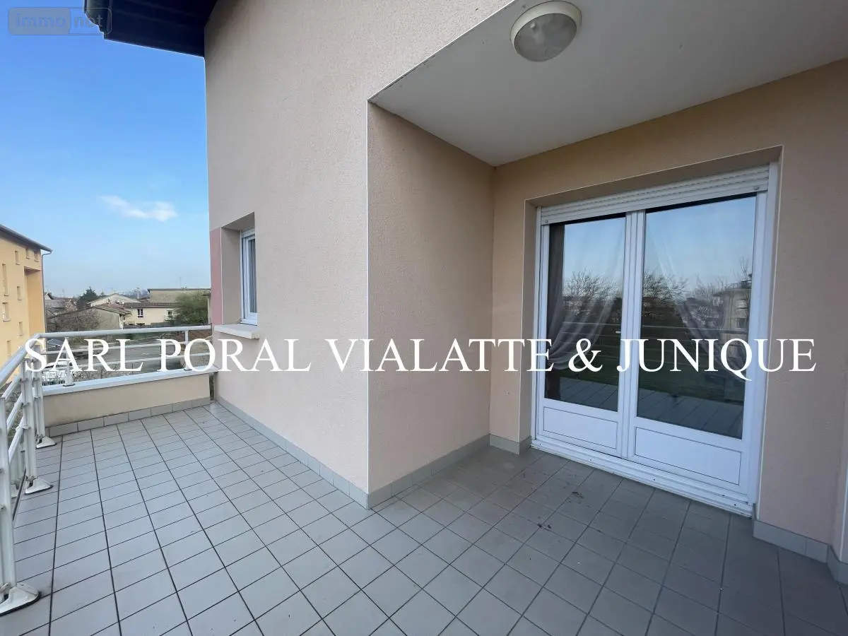 Location appartement Ambérieu-en-Bugey 01500 Ain 01 71 m2 3 pièces 864 euros 01031-L716 001