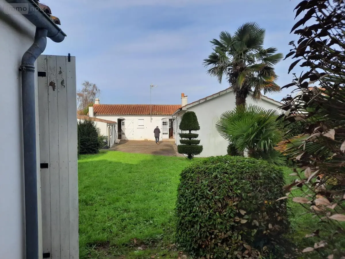 Maison a vendre Le Fenouiller 85800 Vendée 85 109 m2 5 pièces 304200 euros 85091-5113 001