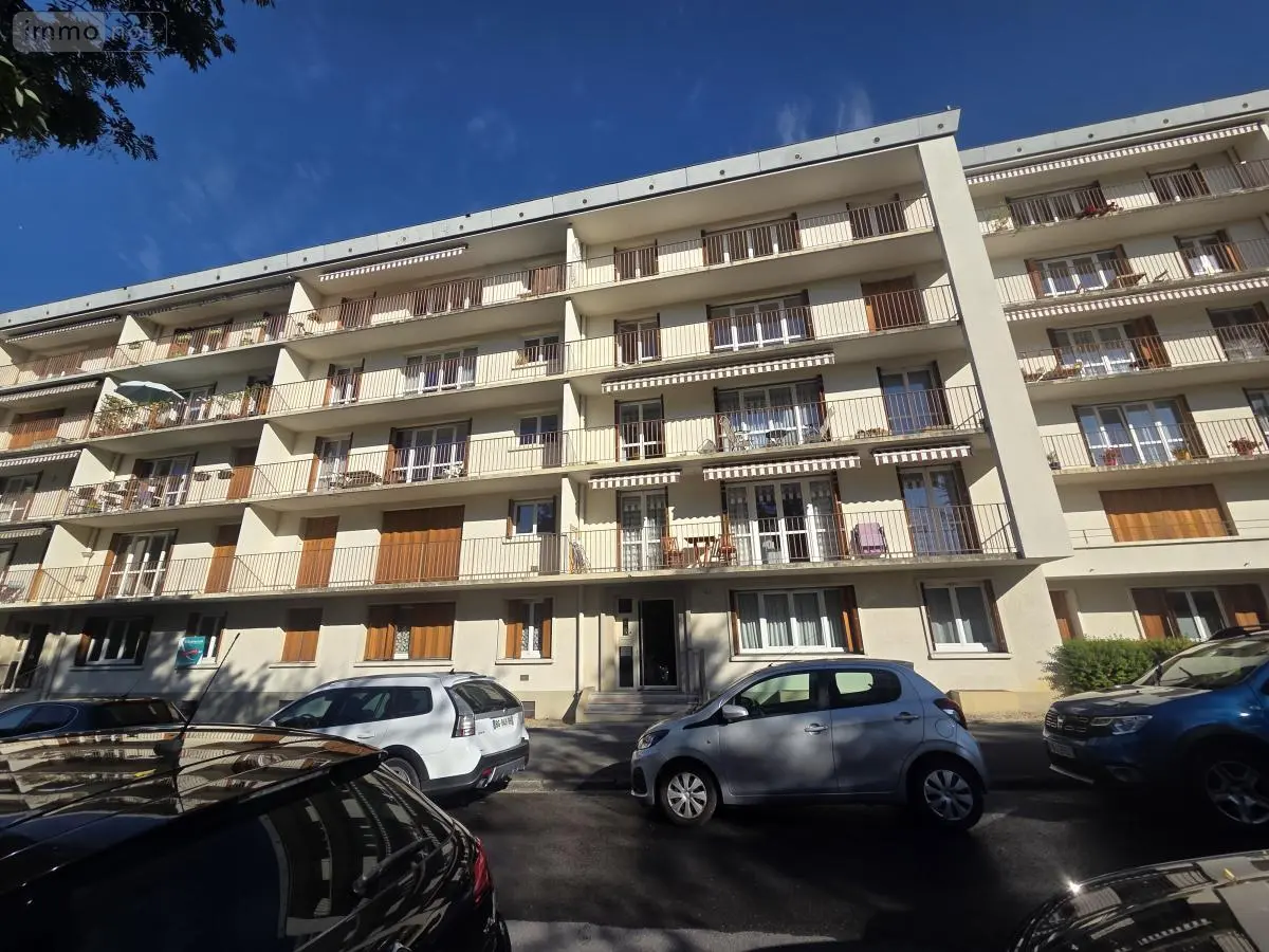 Location appartement Reims 51100 Marne 51 86 m2 4 pièces 1070 euros 51048-L53 001
