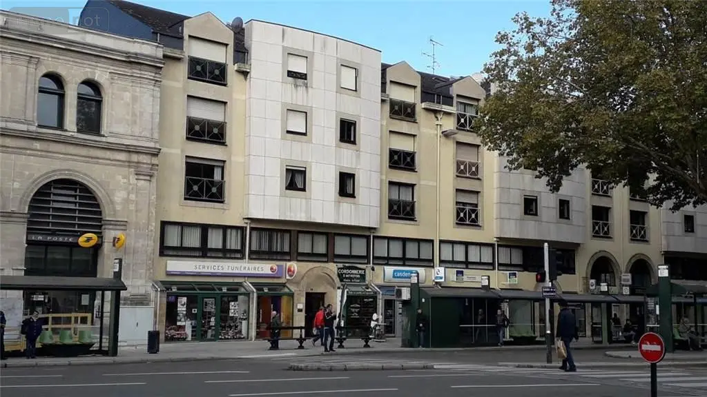 Location appartement Laval 53000 Mayenne 53 66 m2 660 euros 53006-L327 001