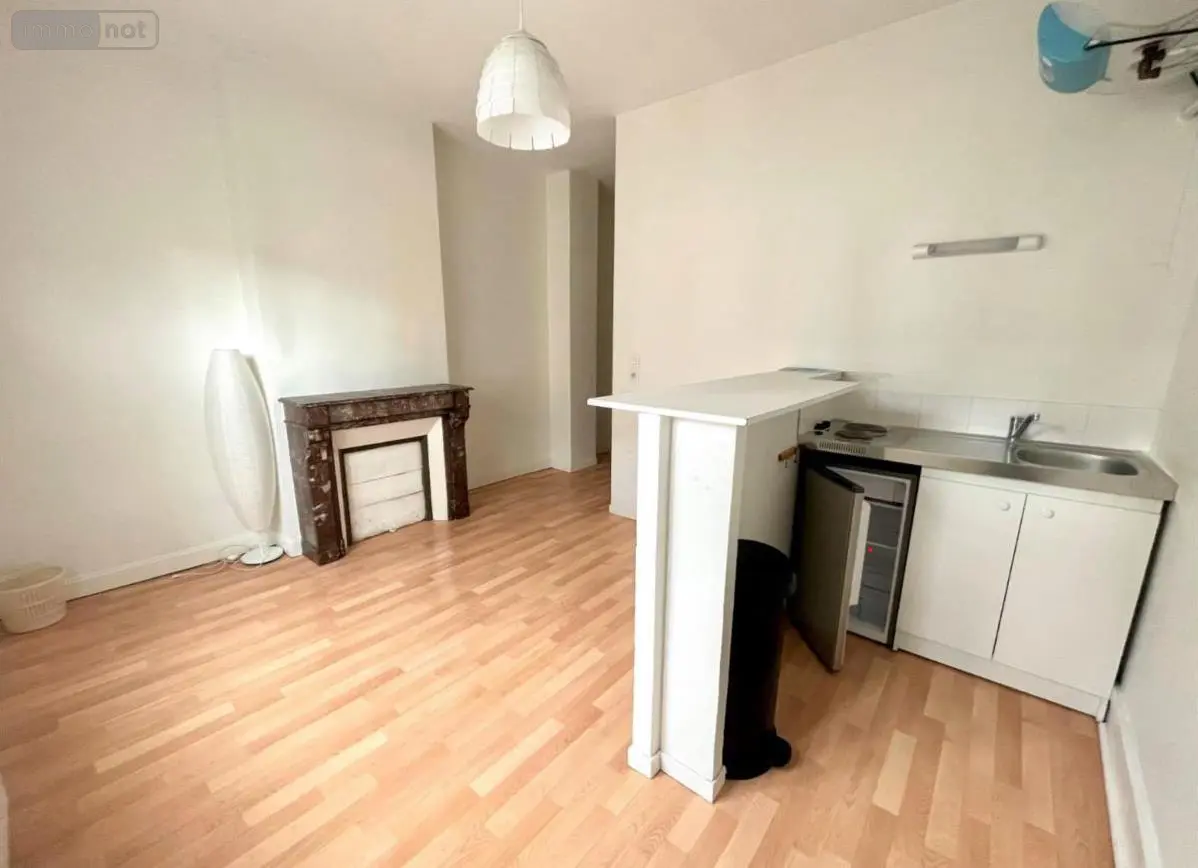 Location appartement Reims 51100 Marne 51 34 m2 2 pièces 553 euros LOCACHAVE2D 001