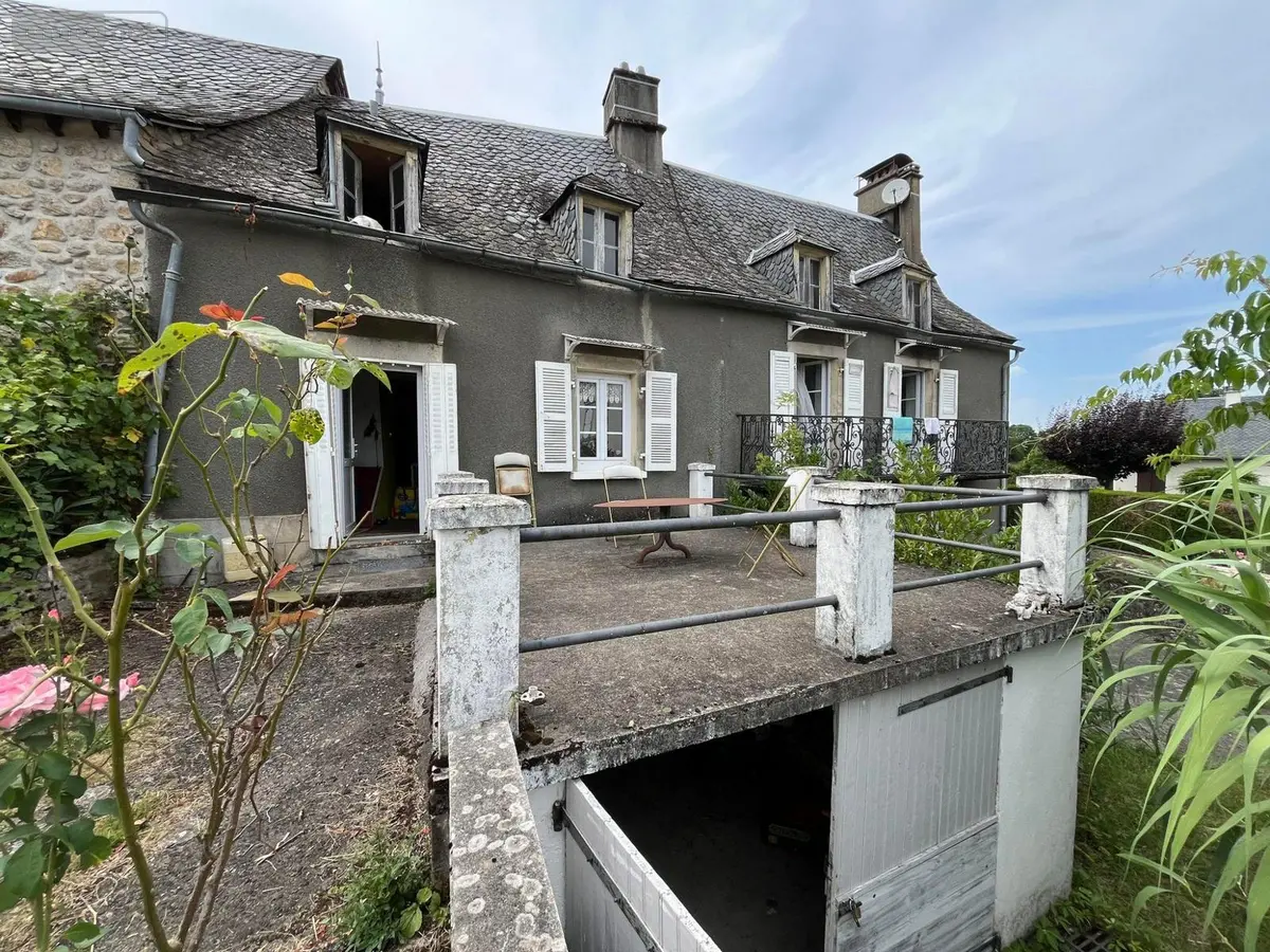 Maison a vendre Champagnac 15350 Cantal 15 97 m2 4 pièces 68900 euros 99T-15029 001
