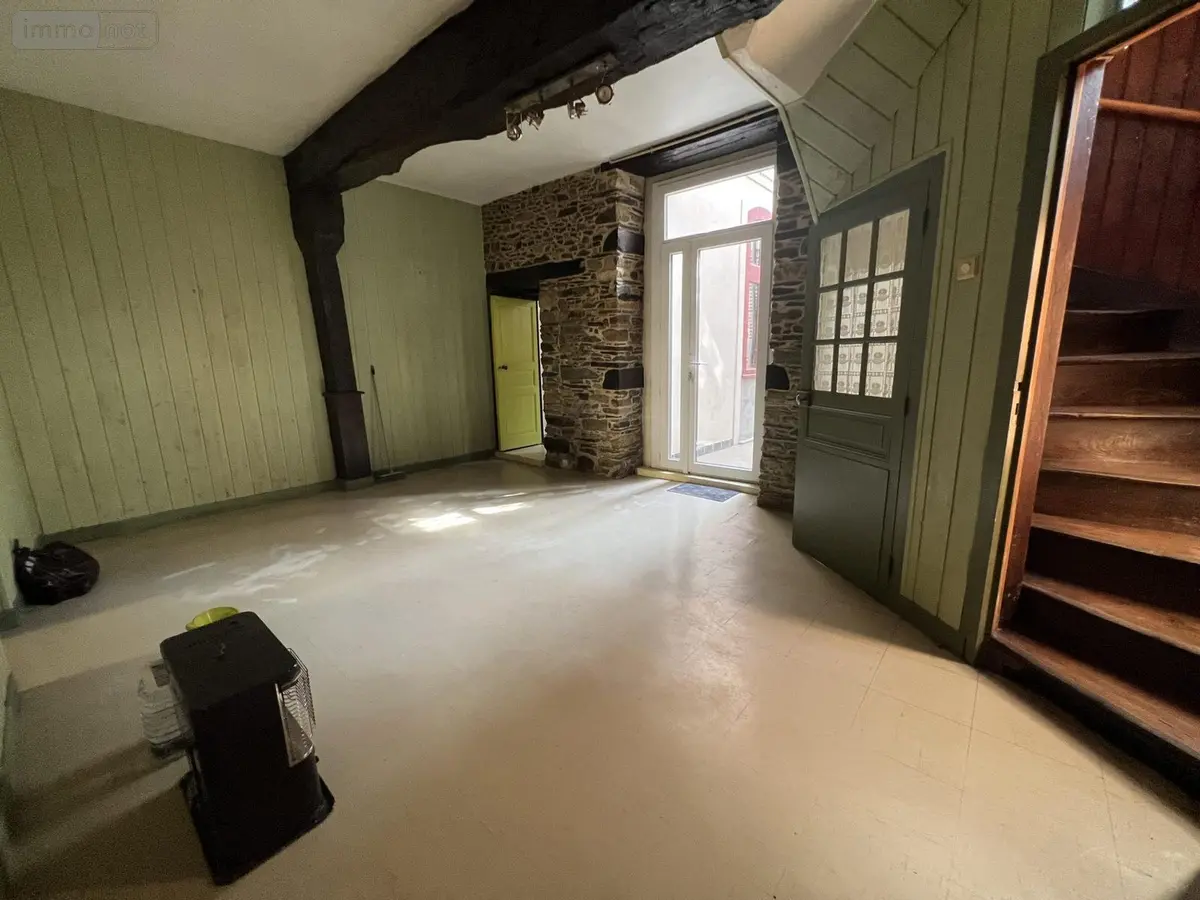 Maison a vendre Châteaugiron 35410 Ille-et-Vilaine 35 150 m2 6 pièces 229120 euros VM2387-35018 001