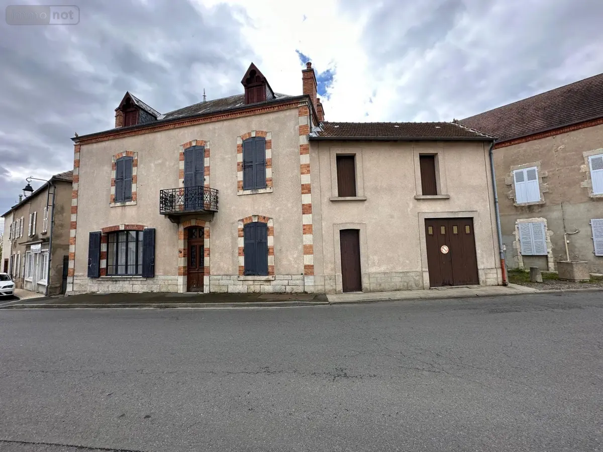 Maison a vendre Broût-Vernet 03110 Allier 03 149 m2 9 pièces 120000 euros 2025/985-03020 001