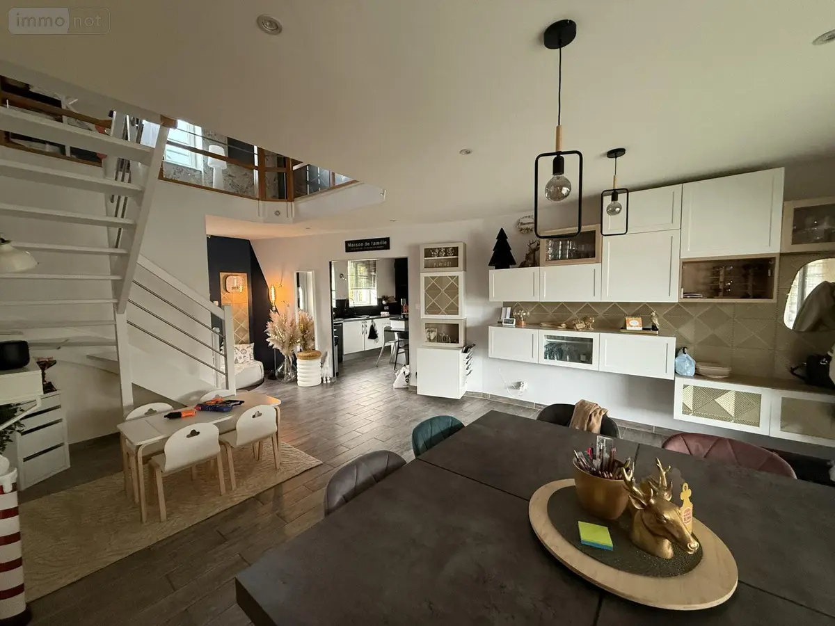 Maison a vendre Saint-Yorre 03270 Allier 03 206 m2 8 pièces 350000 euros 2026/999-03020 001