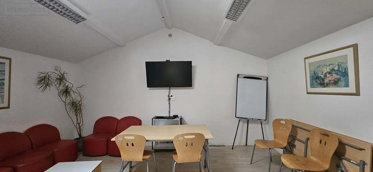 Immeuble de rapport a vendre Bressuire 79300 Deux-Sèvres 79 160 m2 272420 euros 79025-307-79025 001