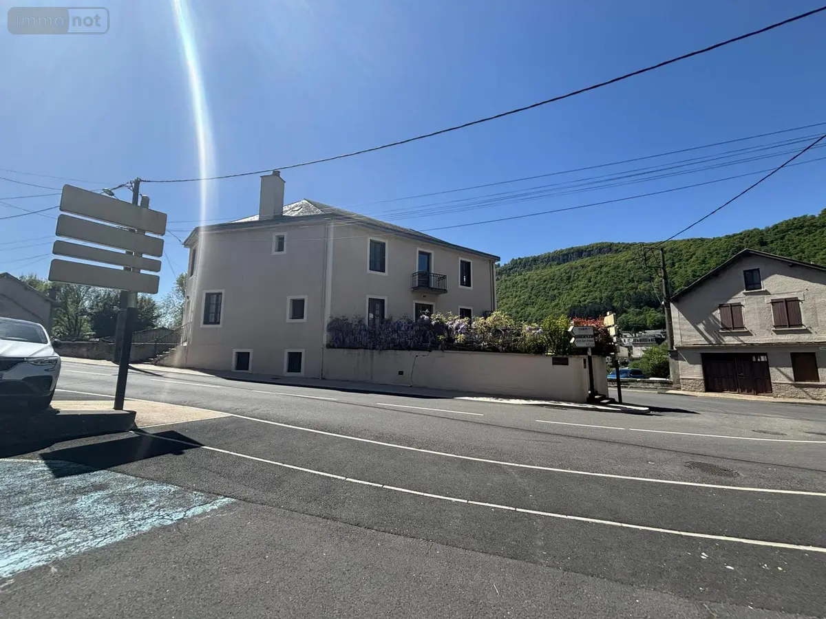 Maison a vendre Bort-les-Orgues 19110 Corrèze 19 204 m2 13 pièces 127200 euros 111T-15029 001