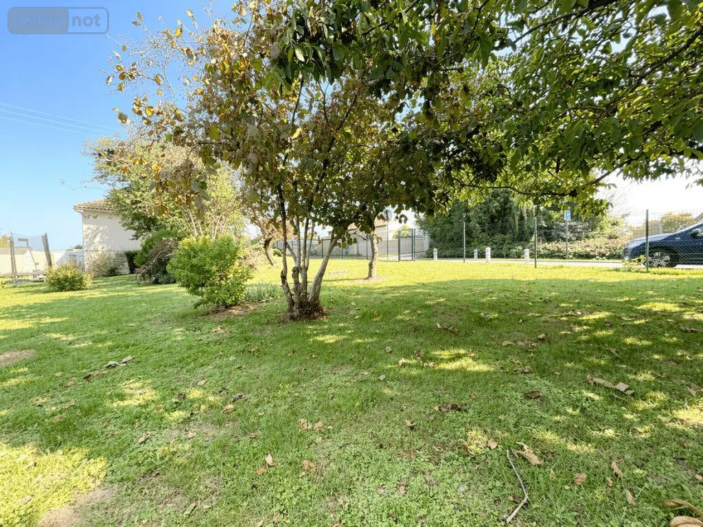 Terrain a batir a vendre Vouneuil-sous-Biard 86580 Vienne 86 51000 euros VT099-86001 001