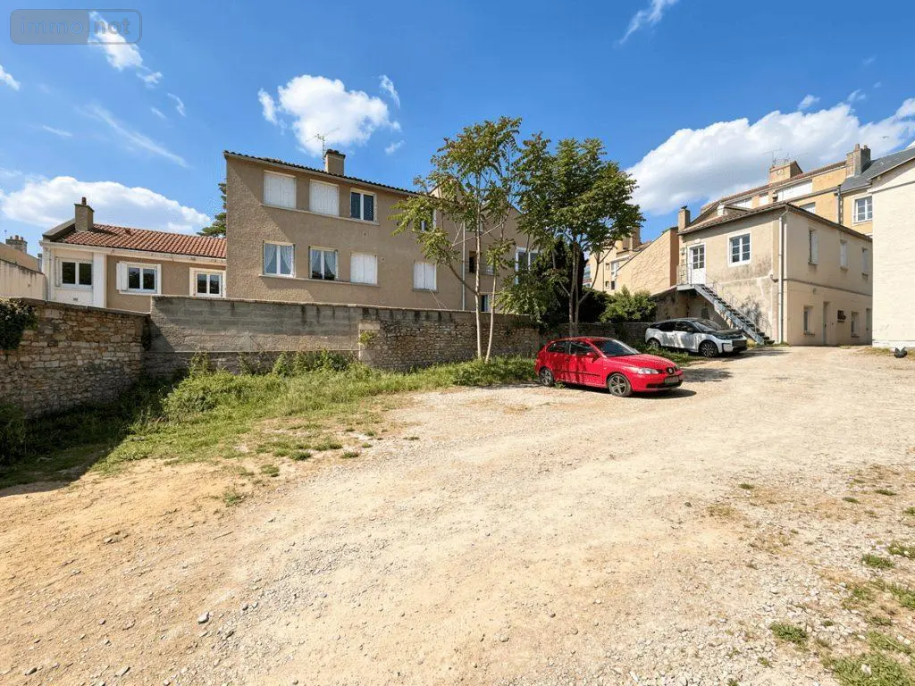 Garage et parking a vendre Poitiers 86000 Vienne 86 126000 euros VS023-86001 001