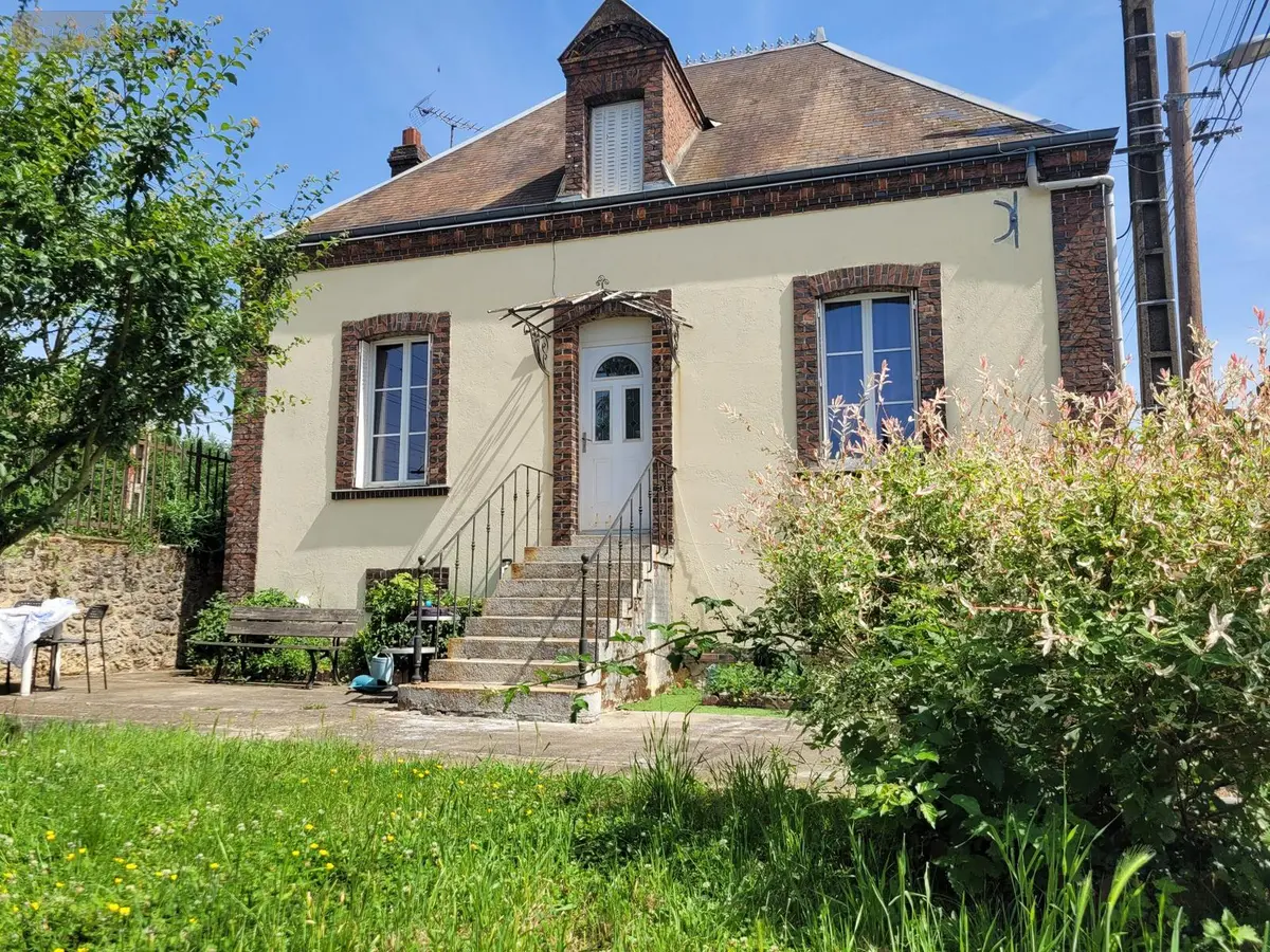 Maison a vendre Nogent-le-Rotrou 28400 Eure-et-Loir 28 99 m2 4 pièces 116600 euros VM898-61063 001