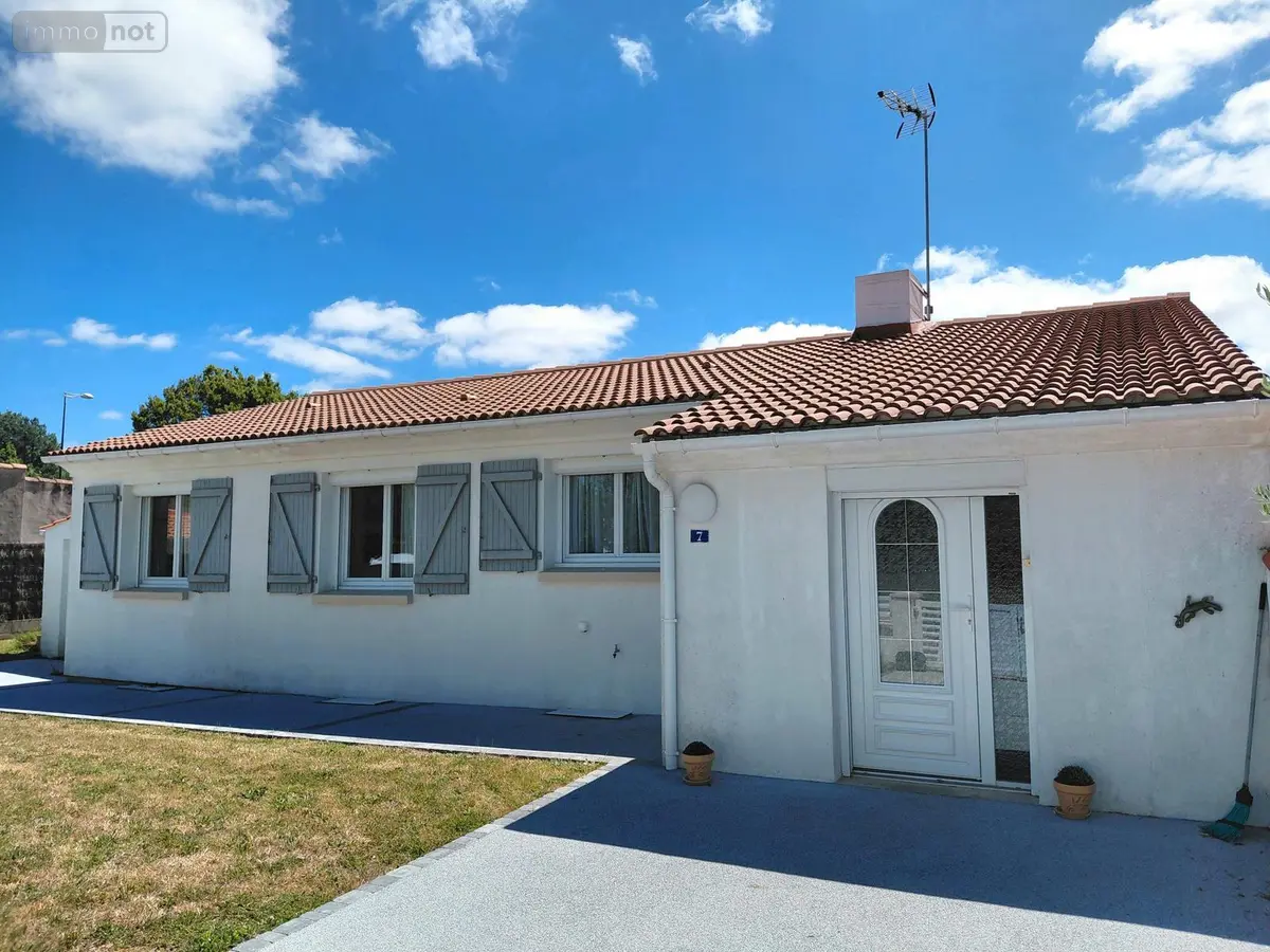 Maison a vendre Challans 85300 Vendée 85 104 m2 4 pièces 219300 euros VM5901-85092 001