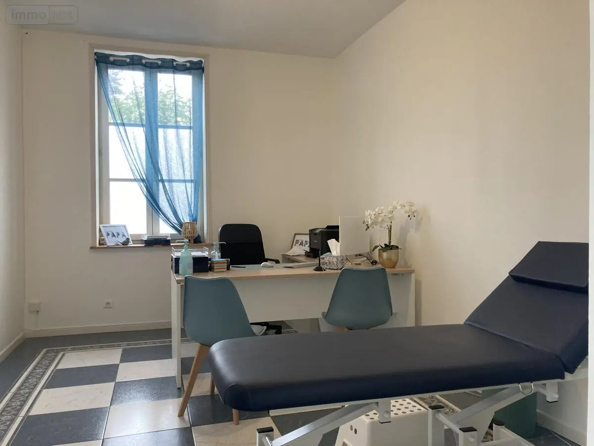 Location fonds et murs commerciaux Abbeville 80100 Somme 80 50 m2 3 pièces 715 euros 80050-L330 001