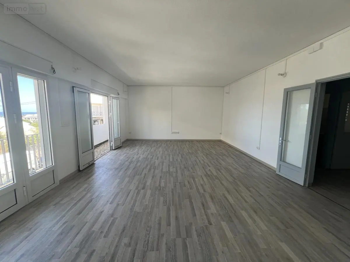 Immeuble de rapport a vendre Saint-Pierre 97410 La Réunion 974 260 m2 691950 euros 97411-334 001