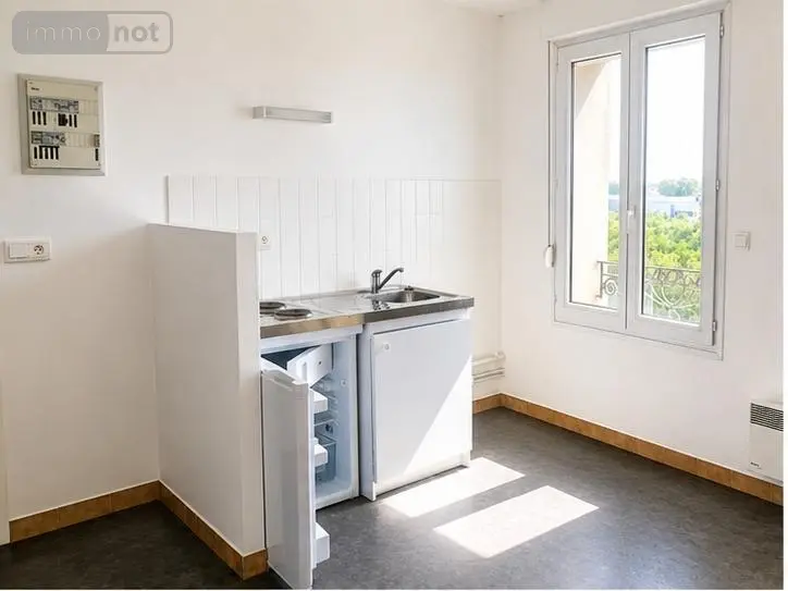 Location appartement Reims 51100 Marne 51 29 m2 2 pièces 490 euros LOCAP015SOC3G 001