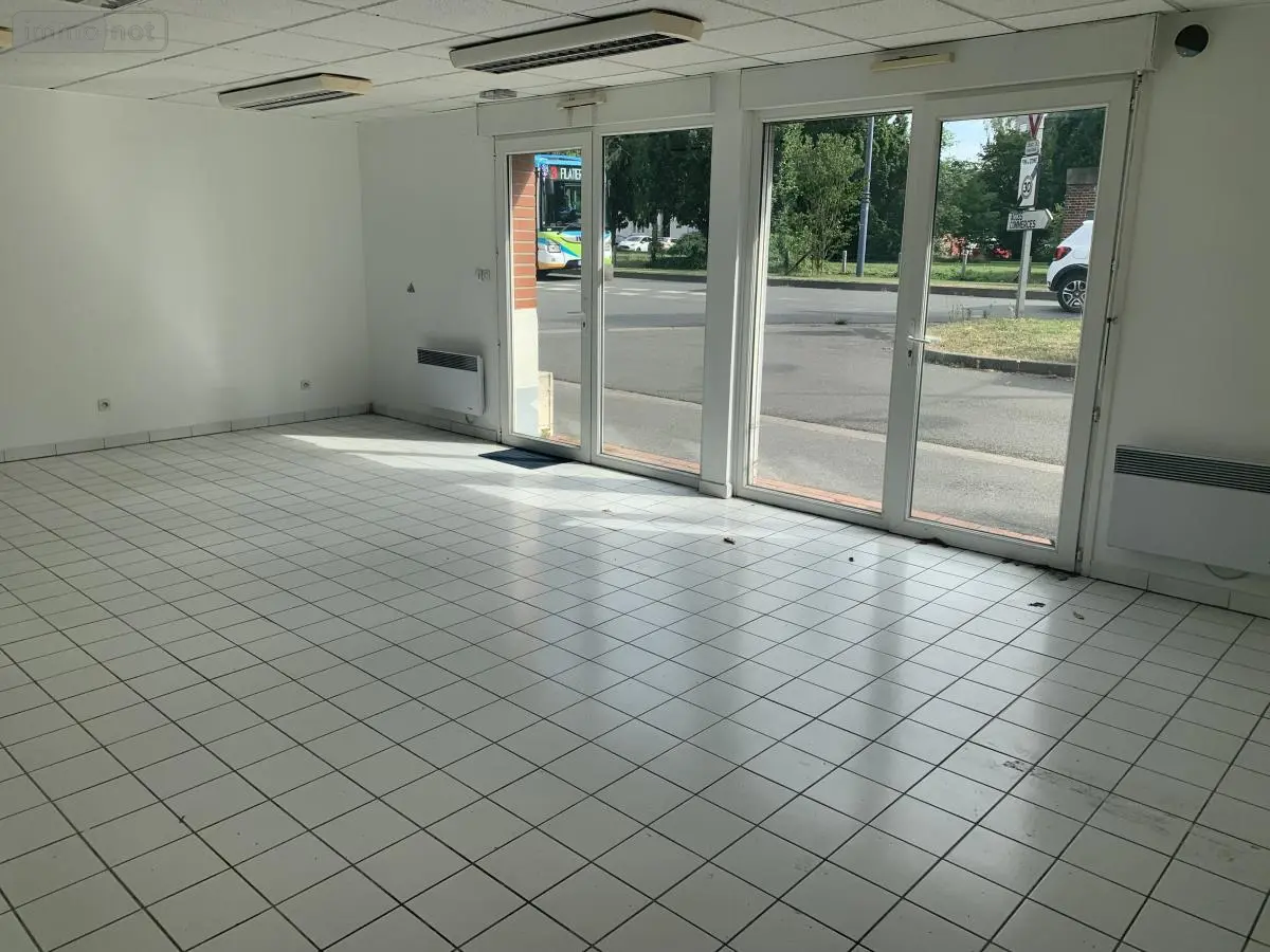 Location fonds et murs commerciaux Arras 62000 Pas-de-Calais 62 46 m2 2 pièces 650 euros 62135-L1059 001