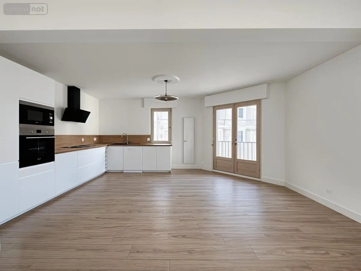 Appartement a vendre Angers 49000 Maine-et-Loire 49 68 m2 3 pièces 261450 euros 49114-834 001