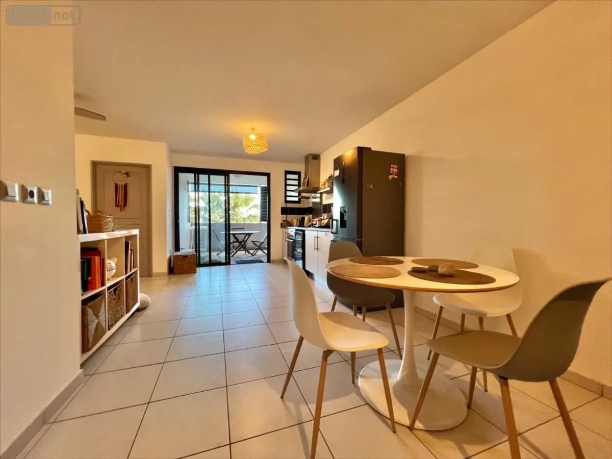 Appartement a vendre L'Étang-Salé 97427 La Réunion 974 60 m2 3 pièces 215200 euros 38201.A07 001
