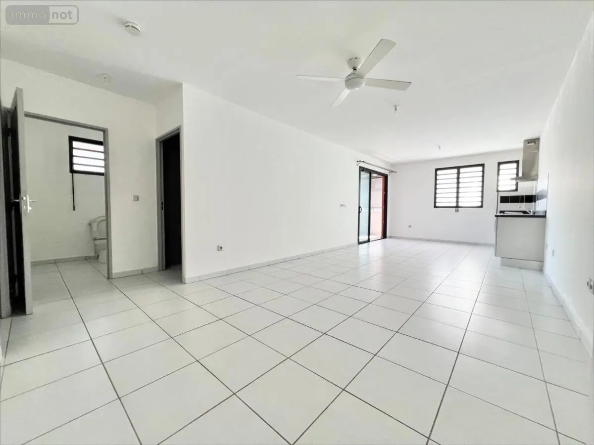 Appartement a vendre L'Étang-Salé 97427 La Réunion 974 61 m2 2 pièces 196300 euros 38201.A09 001
