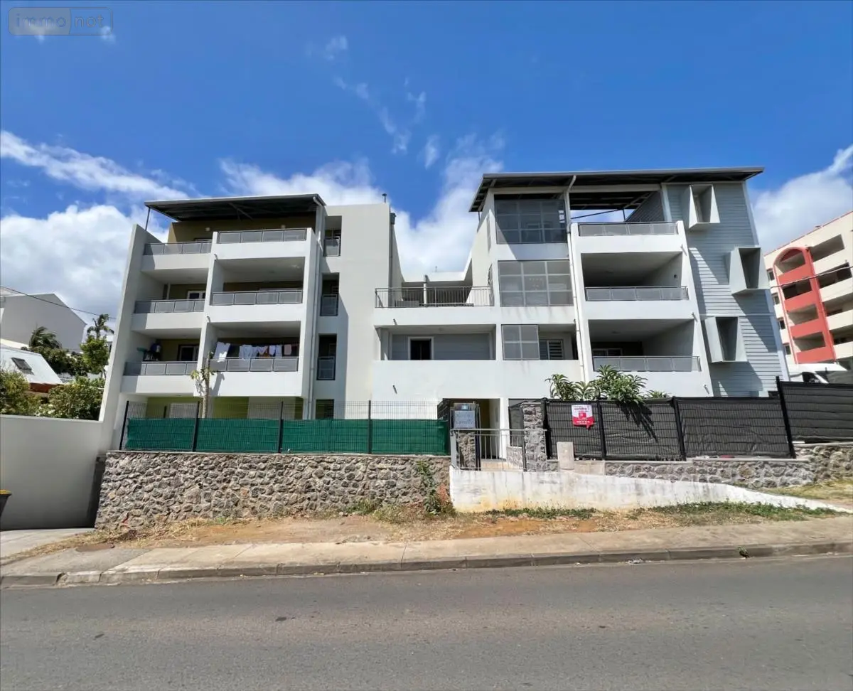 Appartement a vendre Saint-Denis 97400 La Réunion 974 62 m2 3 pièces 196300 euros 38203.08 001