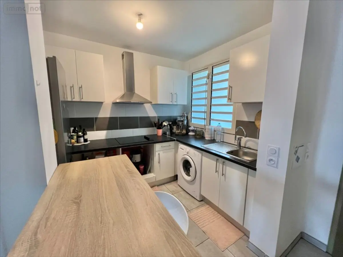 Appartement a vendre Saint-Denis 97400 La Réunion 974 46 m2 2 pièces 149000 euros 38203.10 001