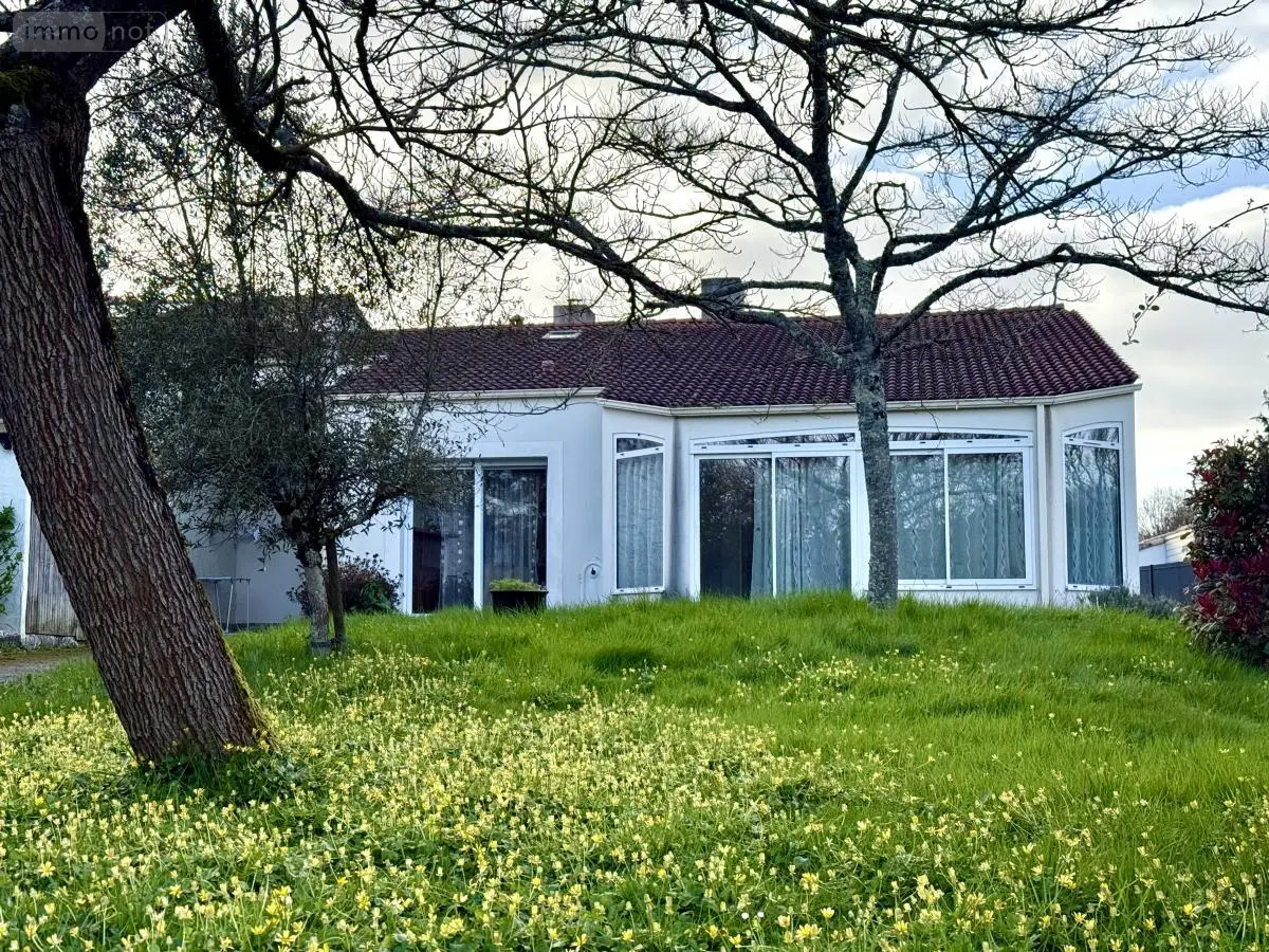 Maison a vendre Sainte-Flaive-des-Loups 85150 Vendée 85 167 m2 4 pièces 248000 euros 85072-1103 001
