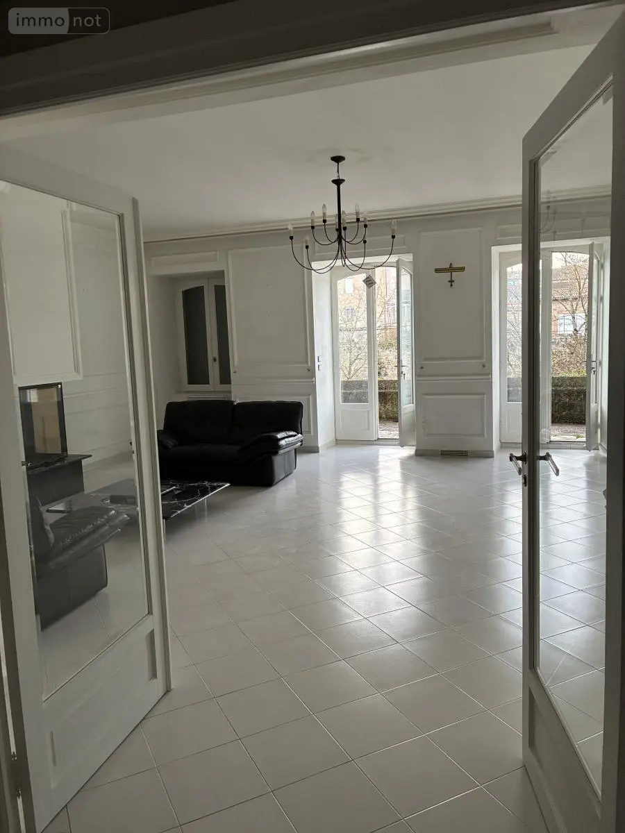 Appartement a vendre Saint-Affrique 12400 Aveyron 12 198 m2 6 pièces 238000 euros 12051-20 001