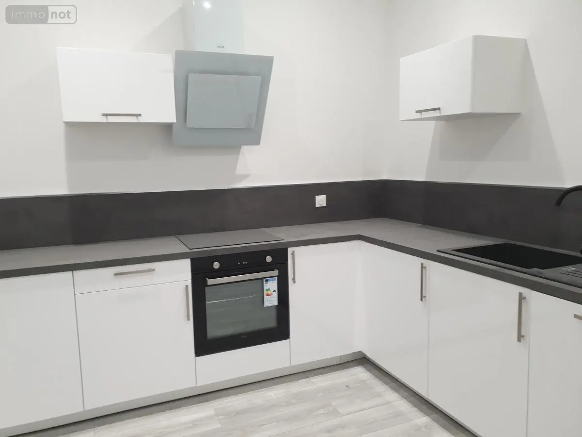 Location appartement Pont-à-Vendin 62880 Pas-de-Calais 62 96 m2 4 pièces 795 euros 62032-L705 001