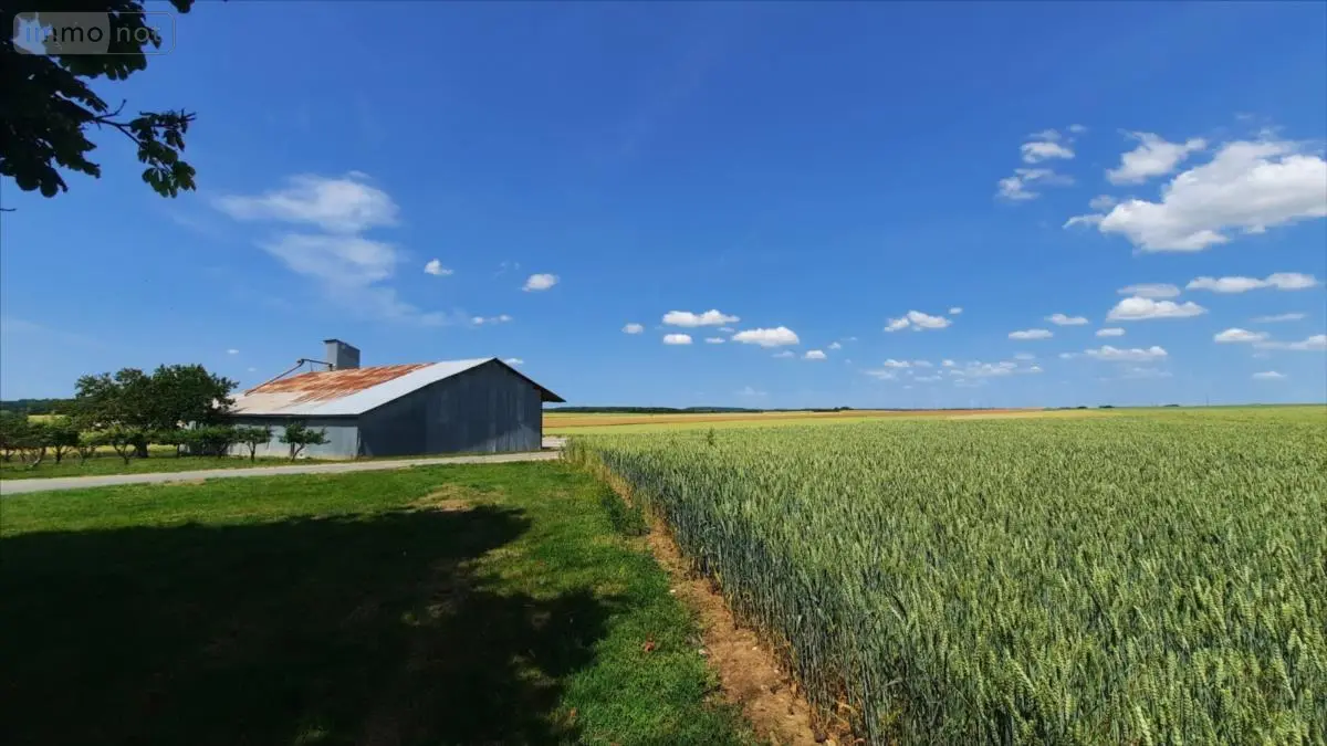 Bien agricole a vendre Montierchaume 36130 Indre 36 3199000 euros 021/1565 001