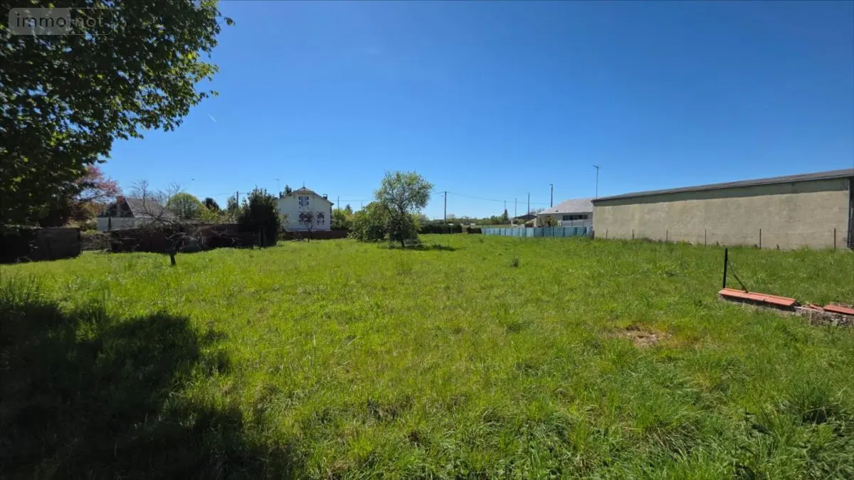 Terrain a batir a vendre Poulaines 36210 Indre 36 14400 euros 021/1579 001