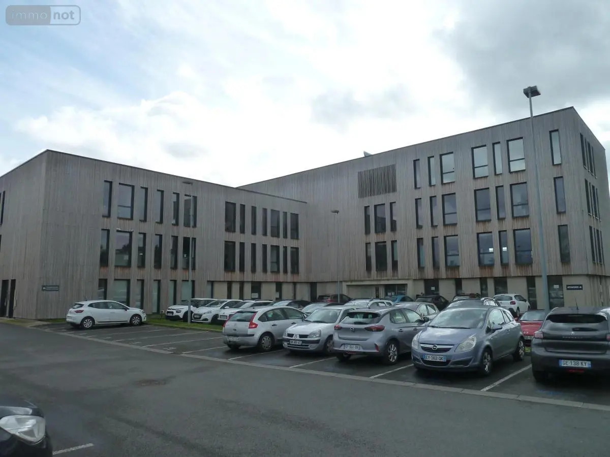 Location fonds et murs commerciaux Cambrai 59400 Nord 59 155 m2 11 pièces 687 euros 59083-L1775 001
