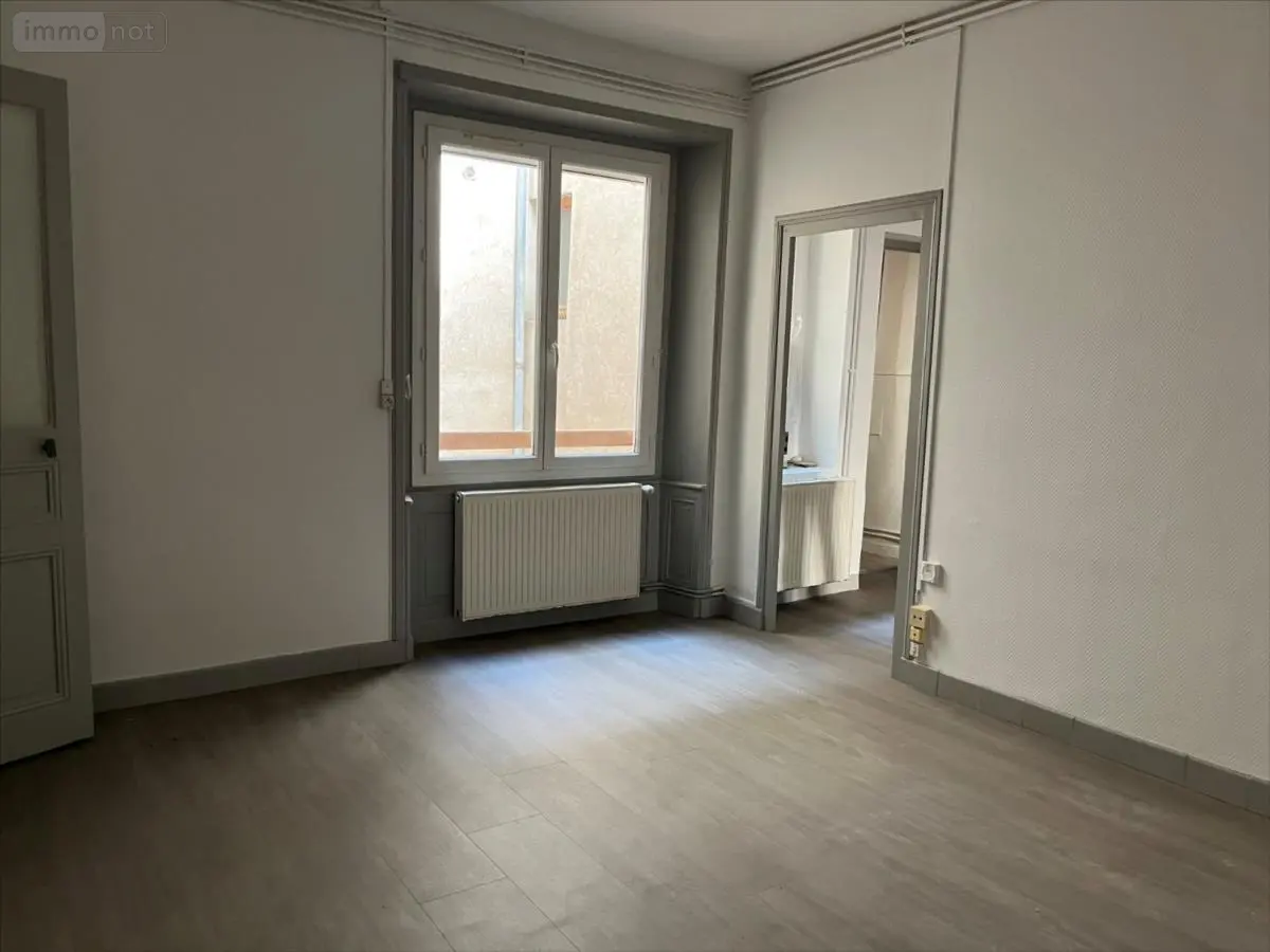 Appartement a vendre Trévoux 01600 Ain 01 63 m2 3 pièces 128000 euros 01070-1095512 001