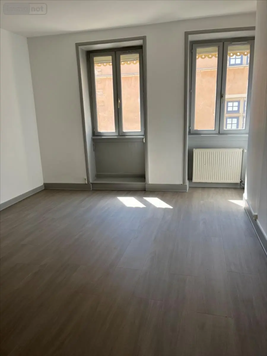 Appartement a vendre Trévoux 01600 Ain 01 63 m2 3 pièces 128000 euros 01070-1095512 001